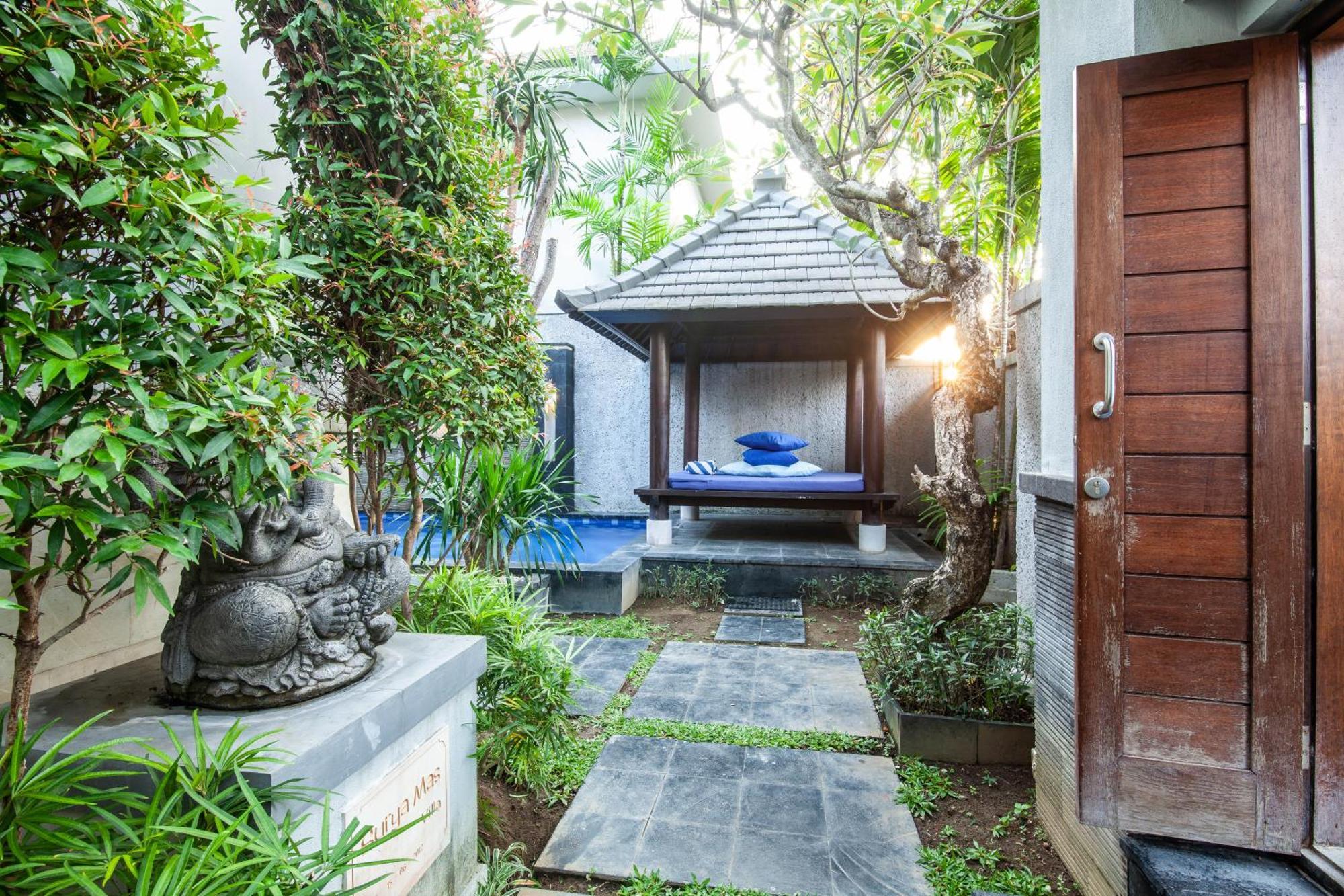 3-br Private Pool Feby Kayu Aya Street * Seminyak (Bali)