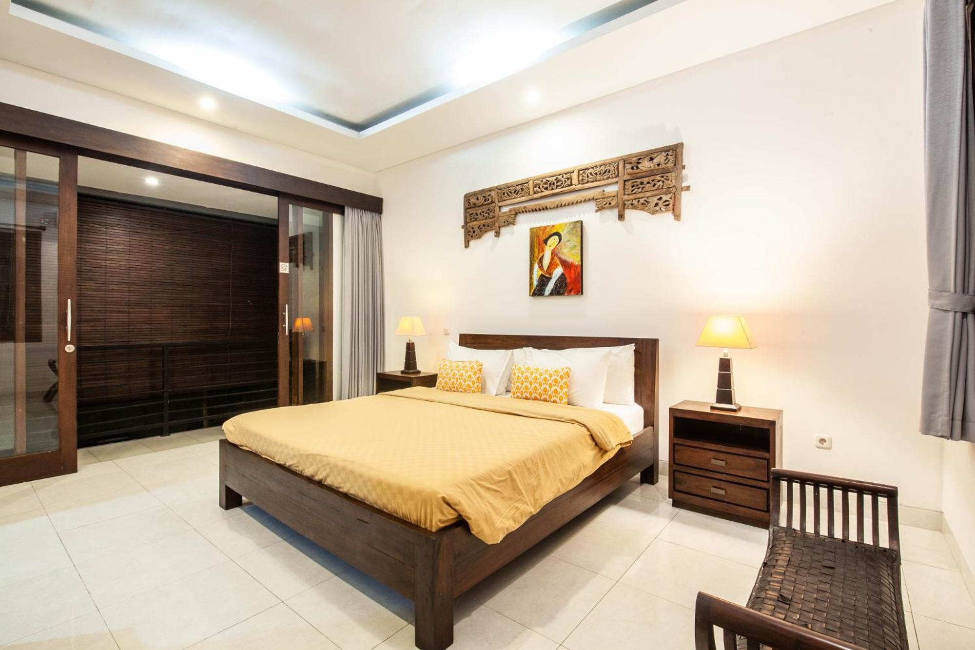 Villa 3-br Private Pool Feby Kayu Aya Street *