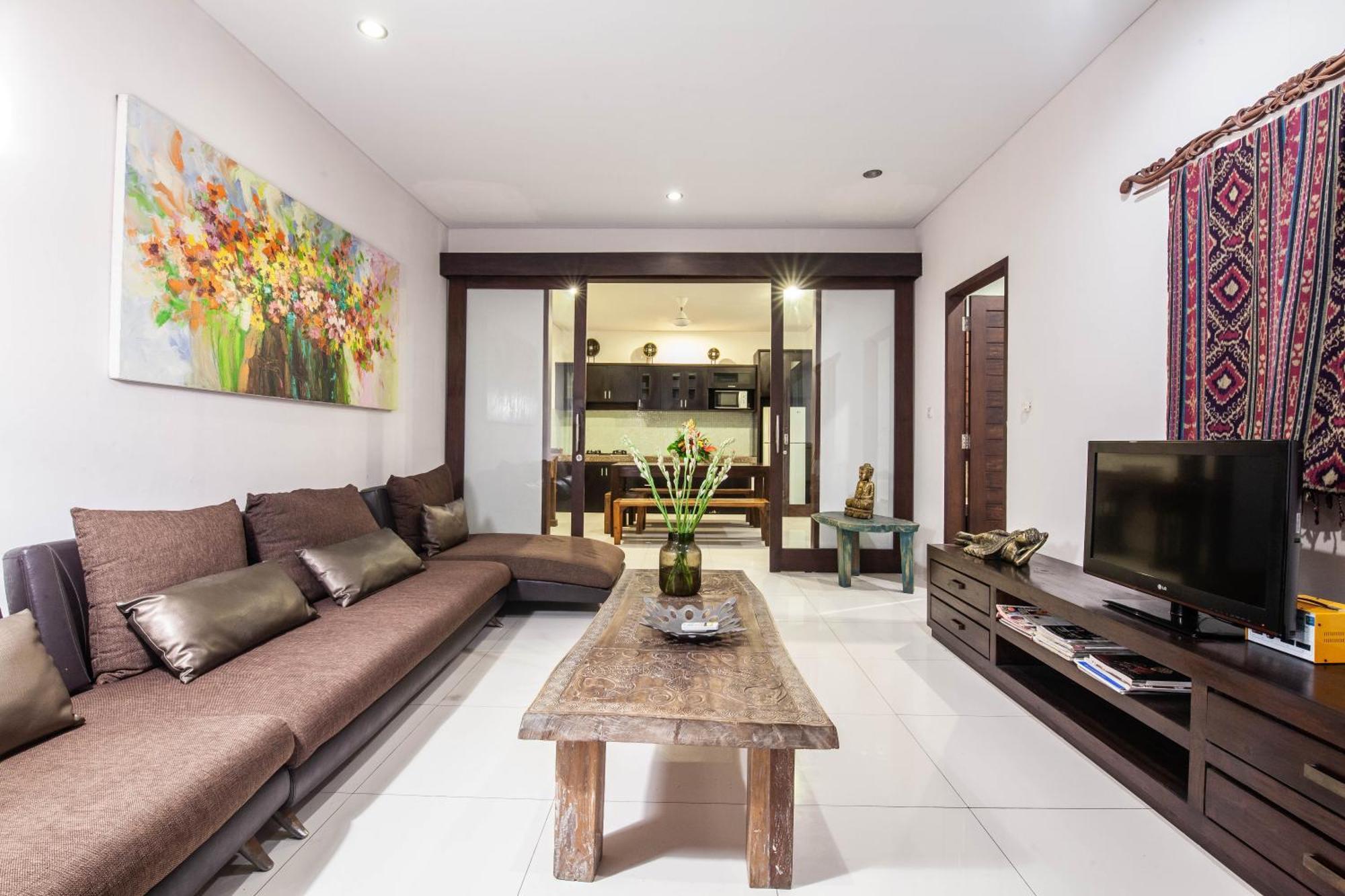 3-br Private Pool Feby Kayu Aya Street * Seminyak (Bali)